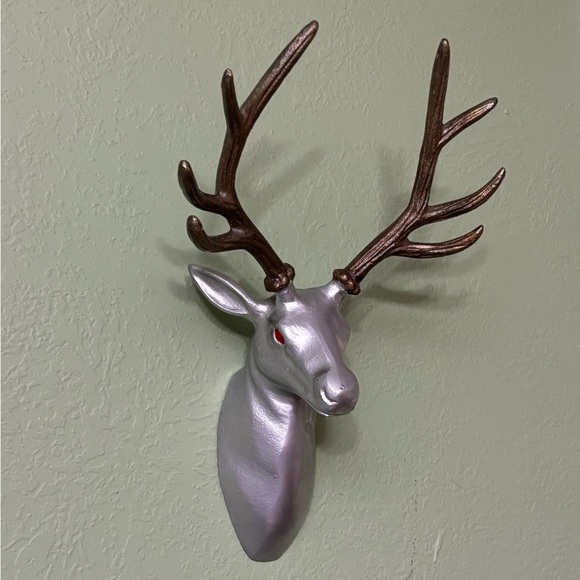 Cast Metal Deer Elk Silver Head Wall Hanging with Red Eyes Bronzed Antlers 17” - Picture 3 of 8